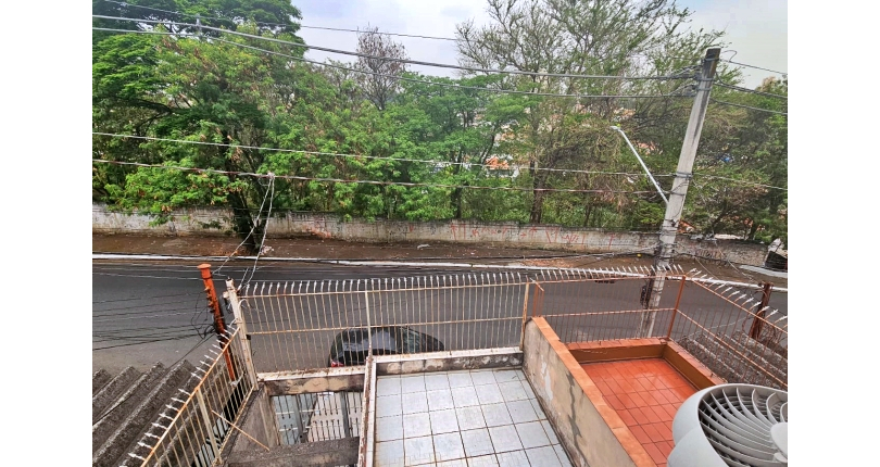 Sobrado à venda no Jardim Mangalot na Rua General Lauro Cavalcanti de Farias, 