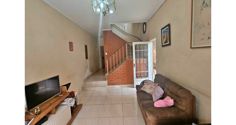 Sobrado à venda no Jardim Mangalot na Rua General Lauro Cavalcanti de Farias, 