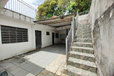 Casa à venda no Bairro da Vila Comercial na Rua Banabuiú,
