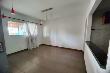 Casa à venda no Bairro da Vila Comercial na Rua Banabuiú,