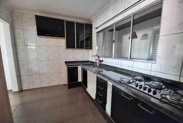 Casa à venda no Bairro da Vila Comercial na Rua Banabuiú,