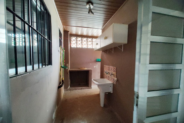 Casa à venda no Bairro da Vila Comercial na Rua Banabuiú,