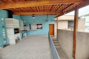 Casa à venda no Bairro da Vila Comercial na Rua Banabuiú,