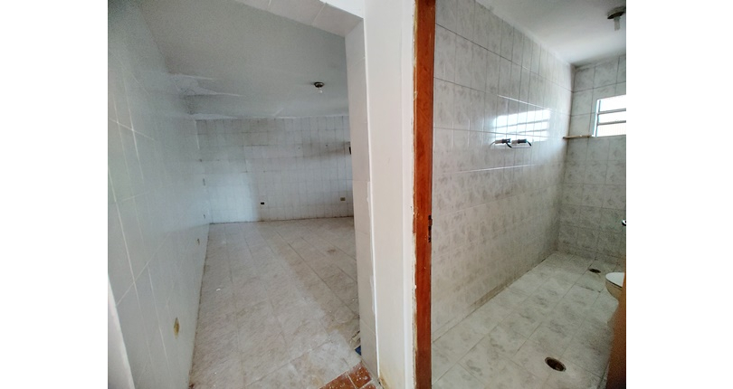 Casa à venda no Bairro da Vila Comercial na Rua Banabuiú,