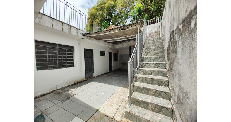 Casa à venda no Bairro da Vila Comercial na Rua Banabuiú,