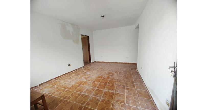 Casa à venda no Bairro da Vila Comercial na Rua Banabuiú,