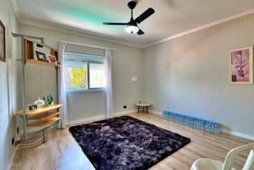 Sobrado à venda em Santana de Parnaíba no Bairro do Alphaville na Alameda dos Ciclames,