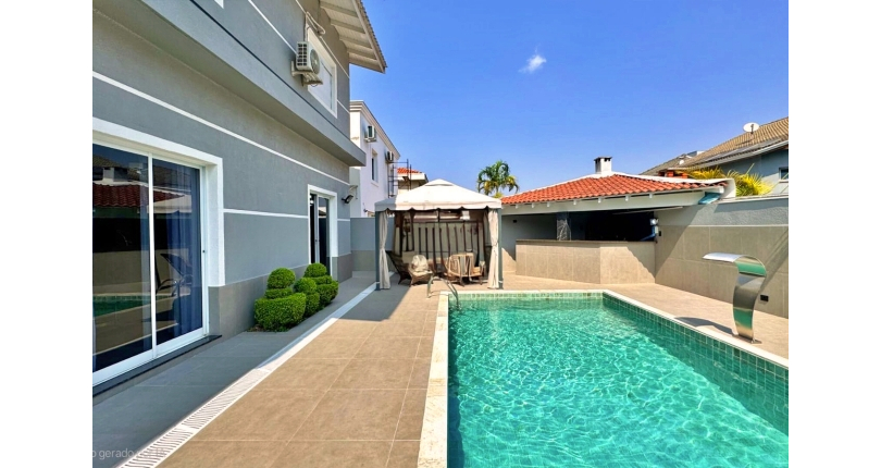 Sobrado à venda em Santana de Parnaíba no Bairro do Alphaville na Alameda dos Ciclames,