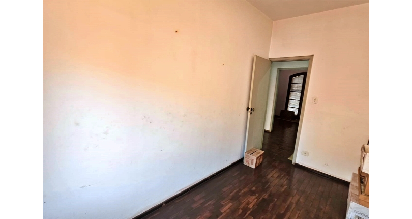 Oportunidade!!! Sobrado à venda no Bairro da Vila Mangalot na Rua José Barreto dos Santos,