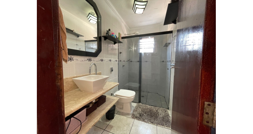 Casa à venda no Bairro do Jaraguá na Rua Capitão Bernardes Rangel,l,