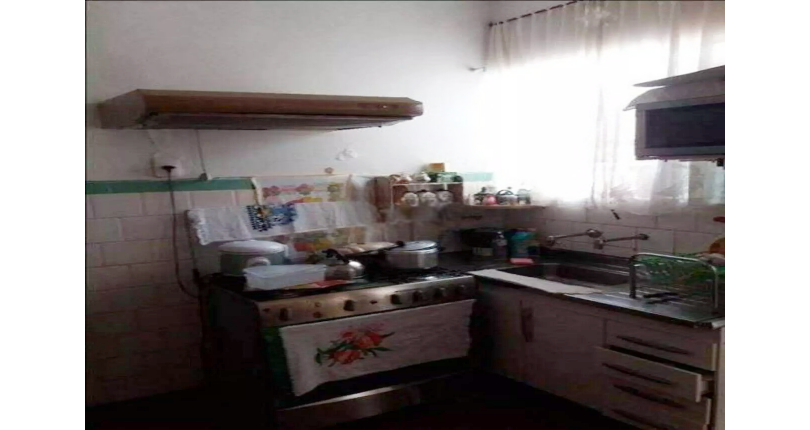 Casa à venda no Bairro da Vila Anastácio na Rua Botocudos, 