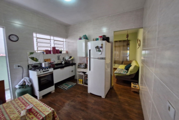 Oportunidade !!! Casa térrea à venda no Bairro do Jardim Regina na Rua Benedito Lacerda