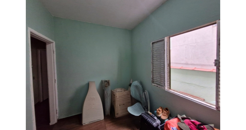 Oportunidade !!! Casa térrea à venda no Bairro do Jardim Regina na Rua Benedito Lacerda