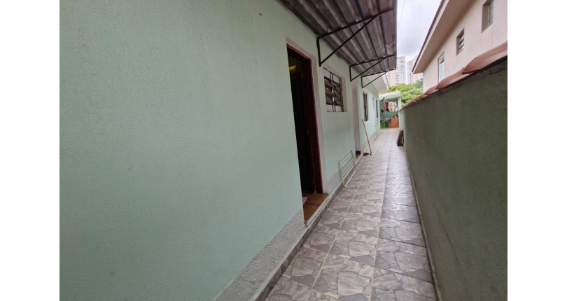 Oportunidade !!! Casa térrea à venda no Bairro do Jardim Regina na Rua Benedito Lacerda