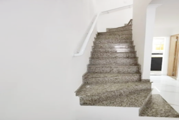 Belo Sobrado à venda no Bairro do Conjunto Residencial Vista Verde na Rua Desembargador Lauro de Souza Alves