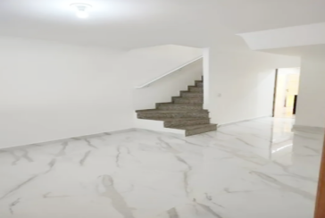 Belo Sobrado à venda no Bairro do Conjunto Residencial Vista Verde na Rua Desembargador Lauro de Souza Alves