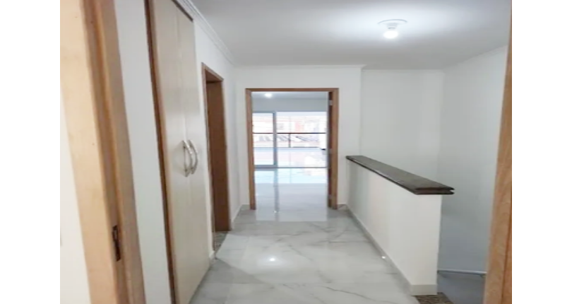 Belo Sobrado à venda no Bairro do Conjunto Residencial Vista Verde na Rua Desembargador Lauro de Souza Alves