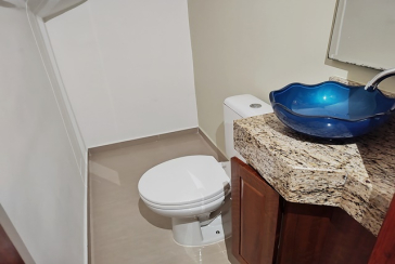  Sobrado à venda na Vila Boaçava na Rua Jurubim 335, no Condomínio Residencial Colibri, 