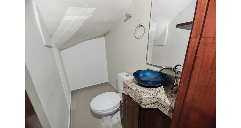  Sobrado à venda na Vila Boaçava na Rua Jurubim 335, no Condomínio Residencial Colibri, 