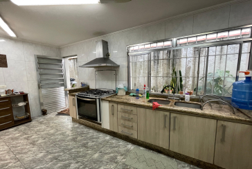 Casa térrea à venda no Bairro da Vila Clarice na Rua Major Alfredo Romão