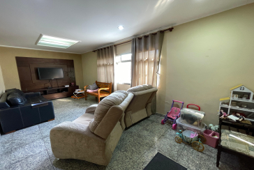 Casa térrea à venda no Bairro da Vila Clarice na Rua Major Alfredo Romão