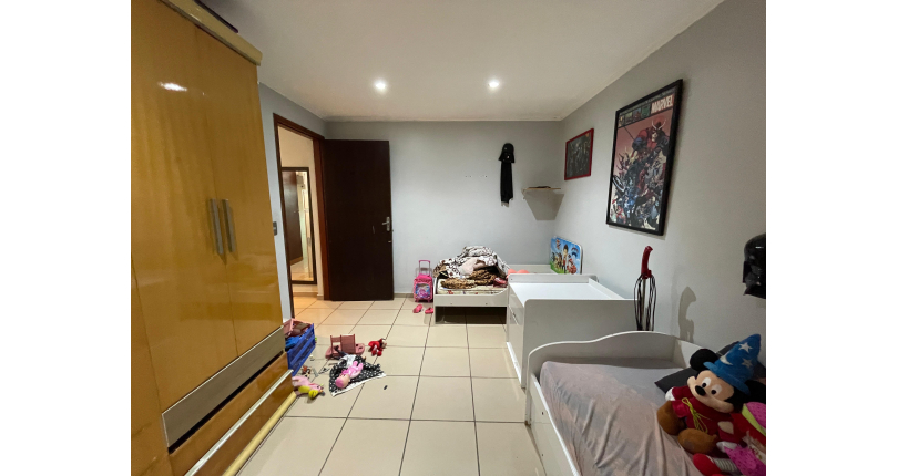 Casa térrea à venda no Bairro da Vila Clarice na Rua Major Alfredo Romão