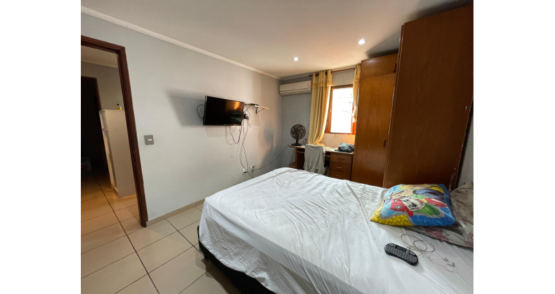 Casa térrea à venda no Bairro da Vila Clarice na Rua Major Alfredo Romão