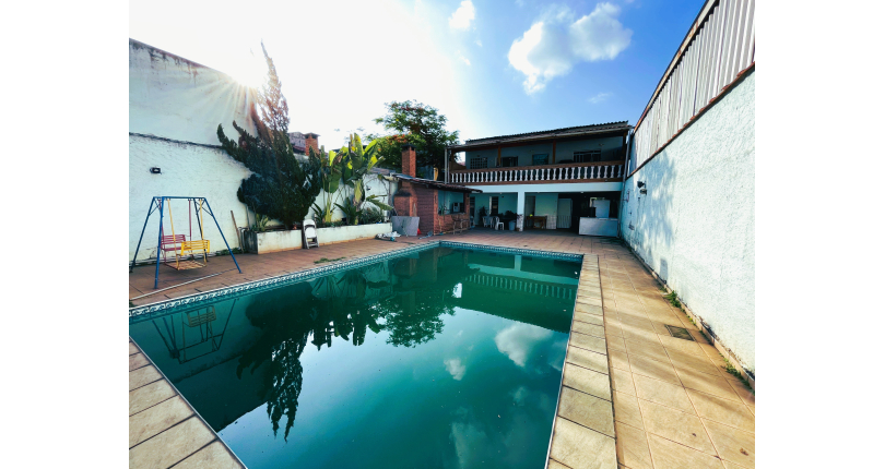Casa térrea à venda no Bairro da Vila Clarice na Rua Major Alfredo Romão