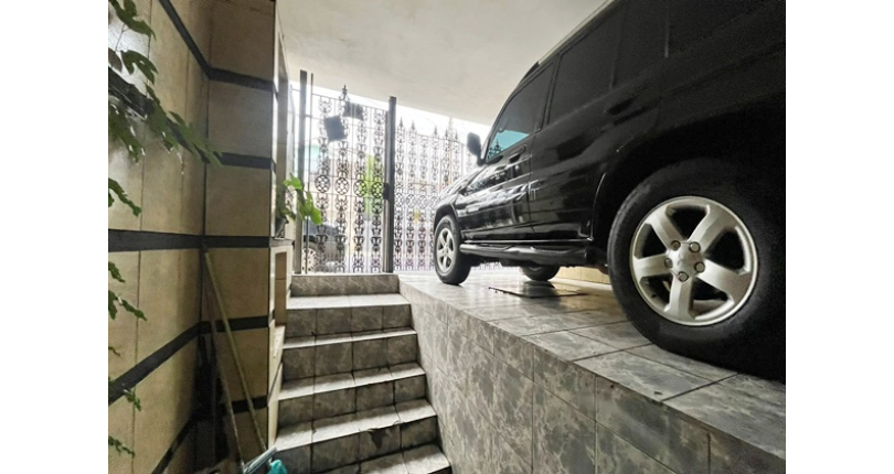 Sobrado à venda no Bairro do Jardim Santo Elias na Rua Benedito da Fonseca Rondon