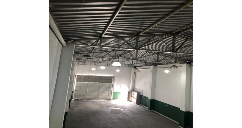 Galpão à venda Rua Amador Bueno, Piratininga - Imóveis à Venda