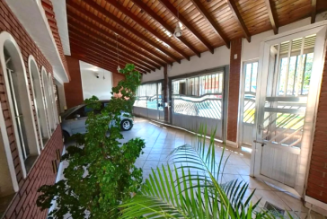 Bela Casa à venda no Bairro do City América na Avenida do Anastácio,