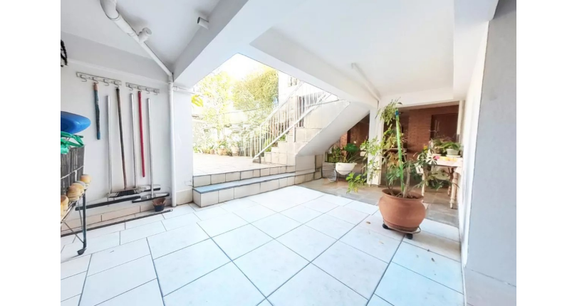 Bela Casa à venda no Bairro do City América na Avenida do Anastácio,