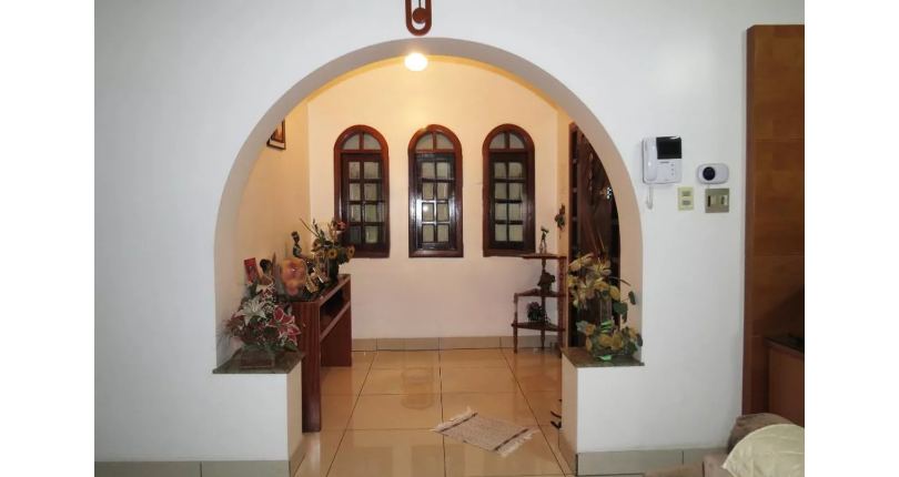 Bela Casa à venda no Bairro do City América na Avenida do Anastácio,