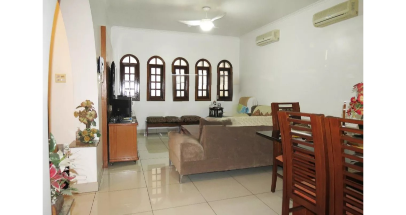 Bela Casa à venda no Bairro do City América na Avenida do Anastácio,