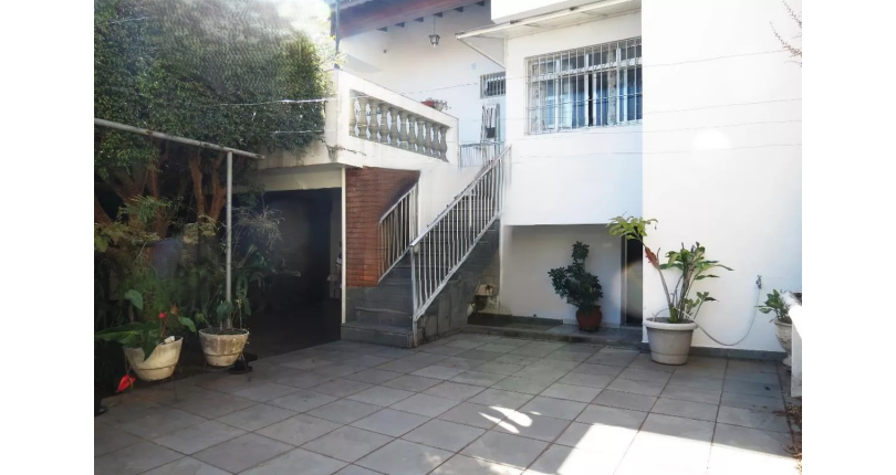 Bela Casa à venda no Bairro do City América na Avenida do Anastácio,