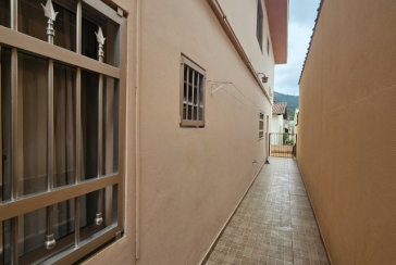 Sobrado à venda no Bairro do Conjunto Residencial Vista Verde na Rua Doutor Fernando de Oliveira Simões