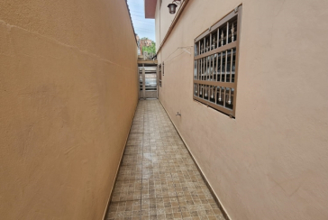 Sobrado à venda no Bairro do Conjunto Residencial Vista Verde na Rua Doutor Fernando de Oliveira Simões
