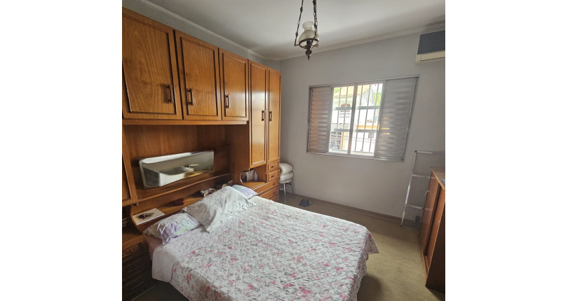 Sobrado à venda no Bairro do Conjunto Residencial Vista Verde na Rua Doutor Fernando de Oliveira Simões