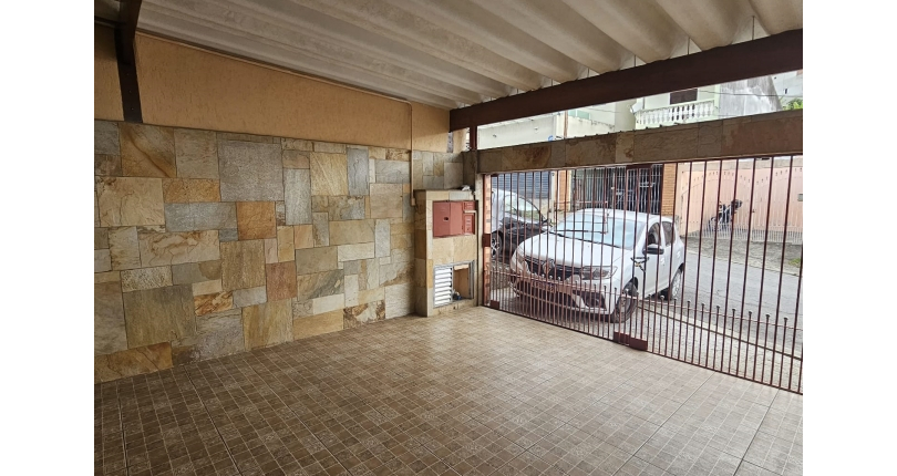 Sobrado à venda no Bairro do Conjunto Residencial Vista Verde na Rua Doutor Fernando de Oliveira Simões