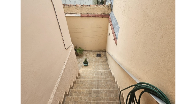 Sobrado à venda no Bairro do Conjunto Residencial Vista Verde na Rua Doutor Fernando de Oliveira Simões