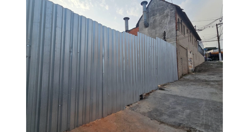 Terreno à venda no Bairro do Jardim Mangalot na Rua Padre Aníbal Difrância