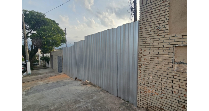  Terreno à venda no Bairro do Jardim Mangalot na Rua Padre Aníbal Difrância