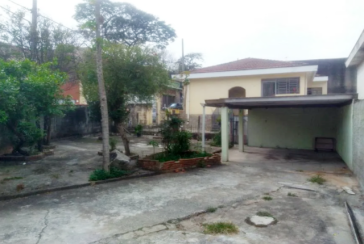 Sobrado à venda no Bairro do Jardim Líbano na Rua Professor Araújo Coelho