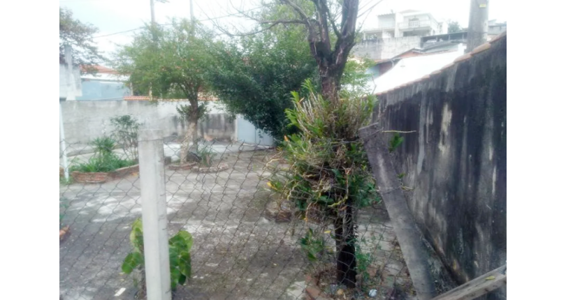 Sobrado à venda no Bairro do Jardim Líbano na Rua Professor Araújo Coelho