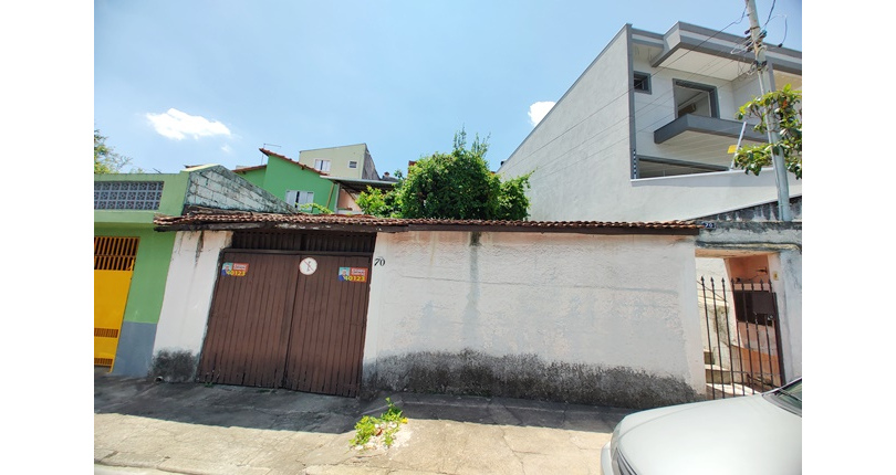 Terreno à venda no Bairro do Jardim Regina na Rua Pirapozinho, 