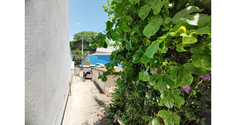 Terreno à venda no Bairro do Jardim Regina na Rua Pirapozinho, 