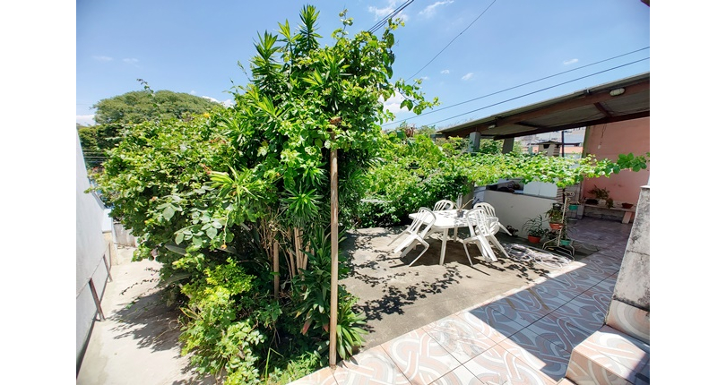 Terreno à venda Rua Pirapozinho, Jardim Regina - Imóveis à Venda