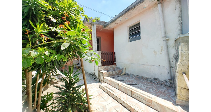 Terreno à venda no Bairro do Jardim Regina na Rua Pirapozinho, 