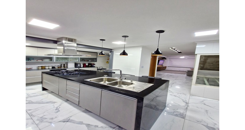 Ótimo Sobrado à venda no Bairro do Conjunto Residencial Vista Verde na Rua Desembargador Plínio Novaes de Andrade