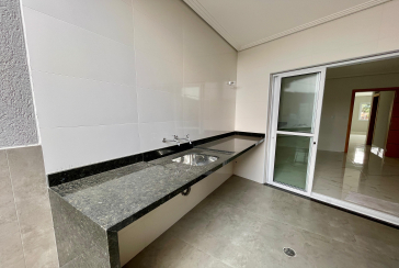  Sobrado novo à venda no Bairro do Parque São Domingos na Rua Amílcar Barbuy 